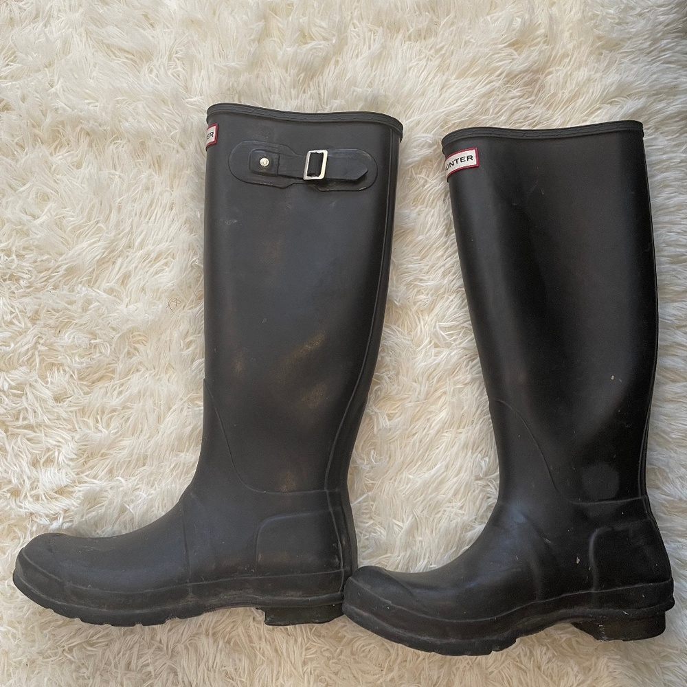 Hunter black rain boots